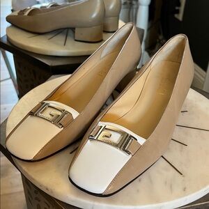 Gucci Marmont Ballet Loafer Beige & White Heels - Size 9B, w/ COA